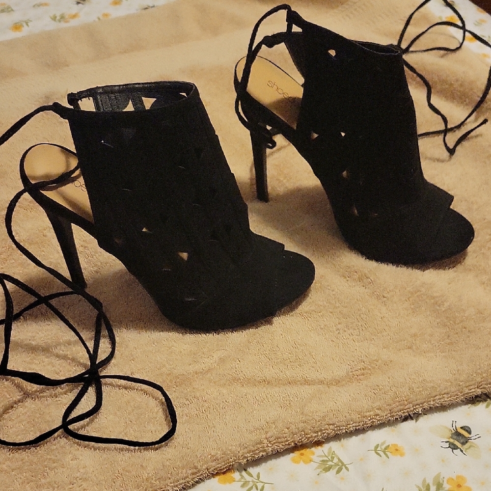 Shoe Dazzle Black Lace-Up Heels